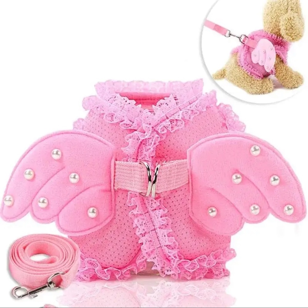 $5 PINK DOG HARNESS. SIZE M. NEW. $5 WHEN BUNDLED WITH 3 OR MORE ITEMS